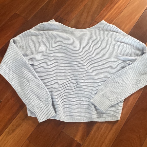 Hollister medium sweater - Picture 4 of 5